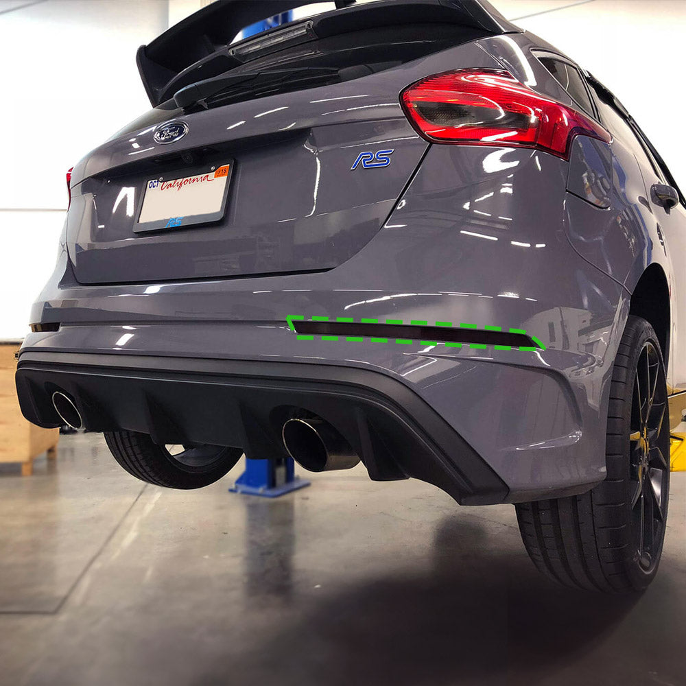 2016-2018 Ford Focus RS Rear Bumper Reflector Overlay
